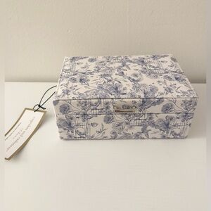 NEW Cupcakes and cashmere blue floral pattern jewelry box